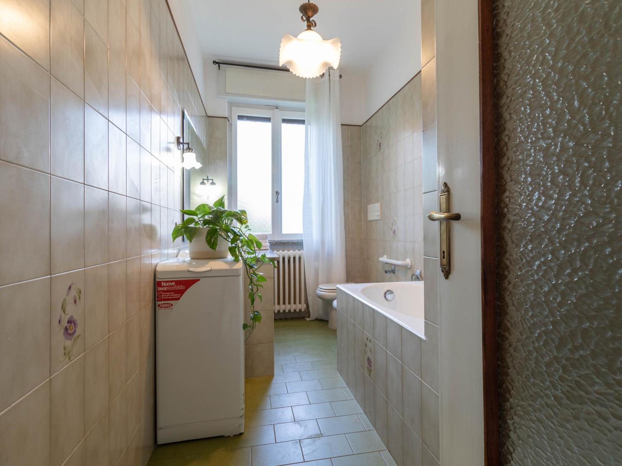 Mamma Ciccia Holiday Home - Mountains & Lake Mandello del Lario Exterior photo