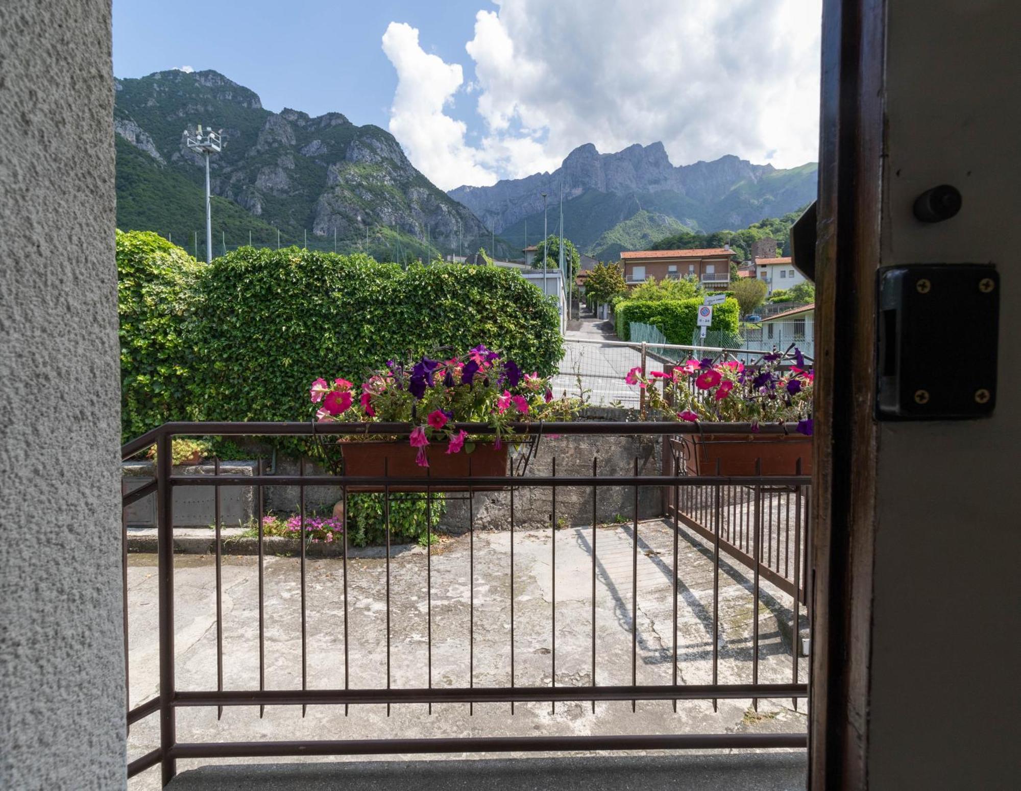 Mamma Ciccia Holiday Home - Mountains & Lake Mandello del Lario Exterior photo